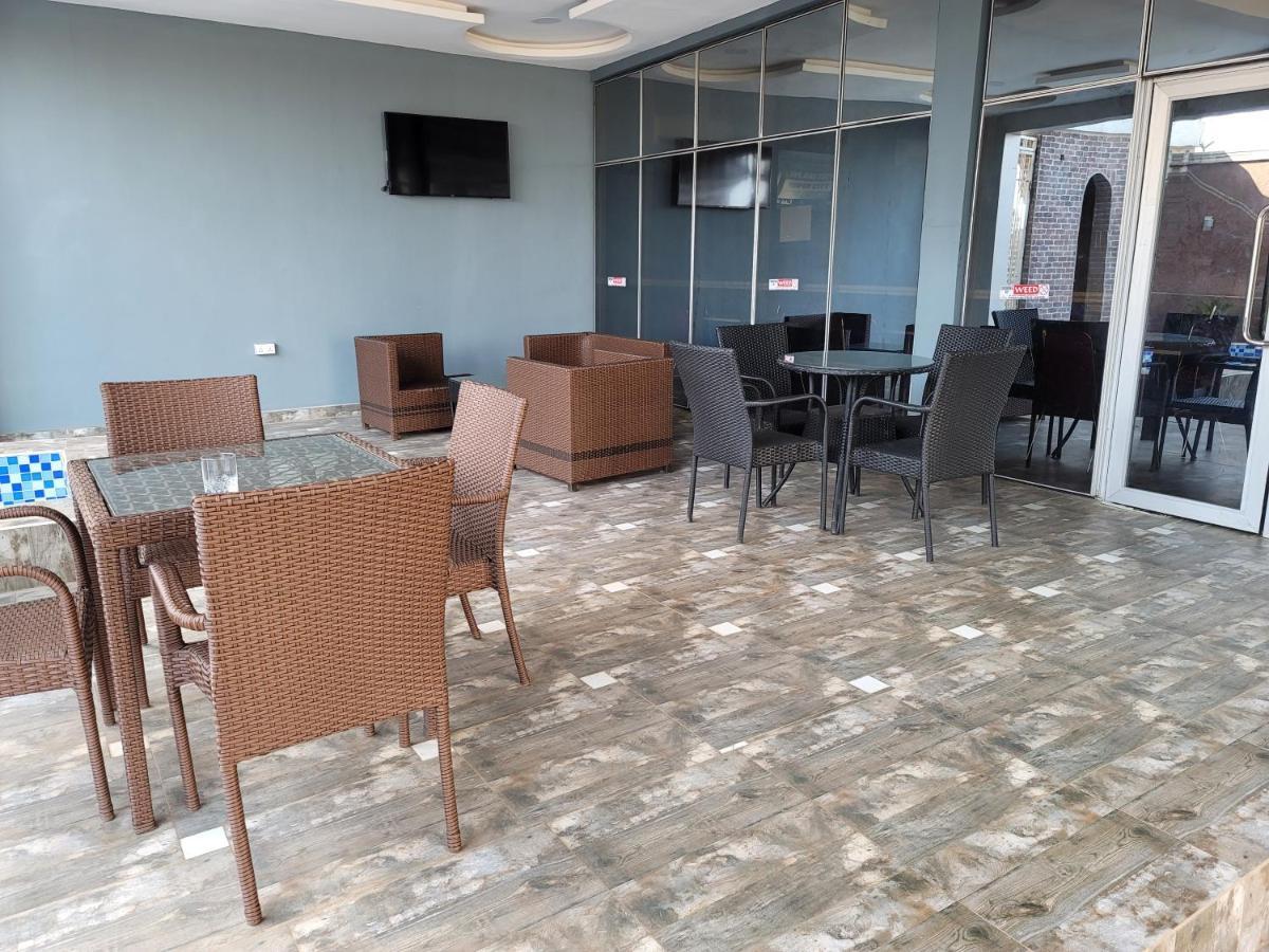 Camas Hotel & Suite Asero Abeokuta Экстерьер фото